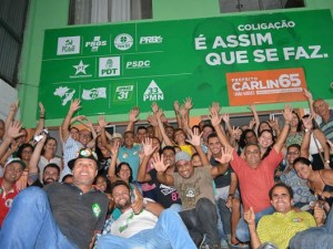 http://www.mariliacampos.com.br/fotos/24102016-reuniao-com-moradores-regiao-do-petrolandia