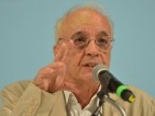 Emir Sader: “A polarização entre petistas e tucanos é positiva”