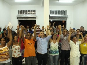 http://www.mariliacampos.com.br/fotos/08092016-reuniao-com-apoiadores-do-serginho