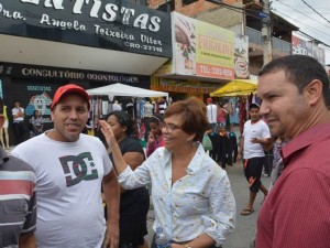 http://www.mariliacampos.com.br/fotos/14052016-visita-a-feira-e-comercio-de-nova-contagem