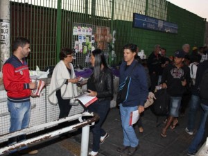 http://www.mariliacampos.com.br/fotos/04082016-marilia-no-metro-distribuicao-do-jornalzinho-de-prestacao-de-contas