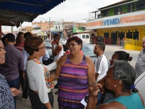 http://www.mariliacampos.com.br/fotos/13062016-visita-ao-comercio-em-nova-contagem