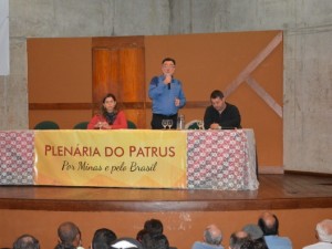 http://www.mariliacampos.com.br/fotos/12092015---plenaria-do-ministro-patrus-ananias